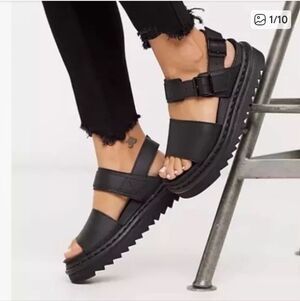 Dr. Martens Voss Black Leather Strappy Sandals Women's Size 7